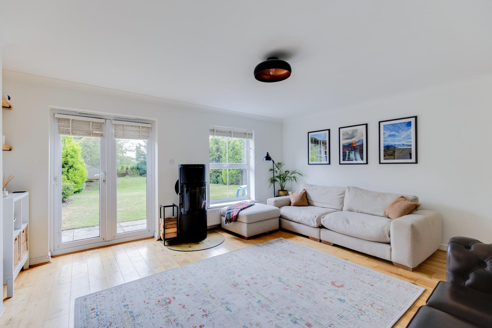Ffordd Y Dderwen, Ystradowen, Cowbridge, CF71 7SG